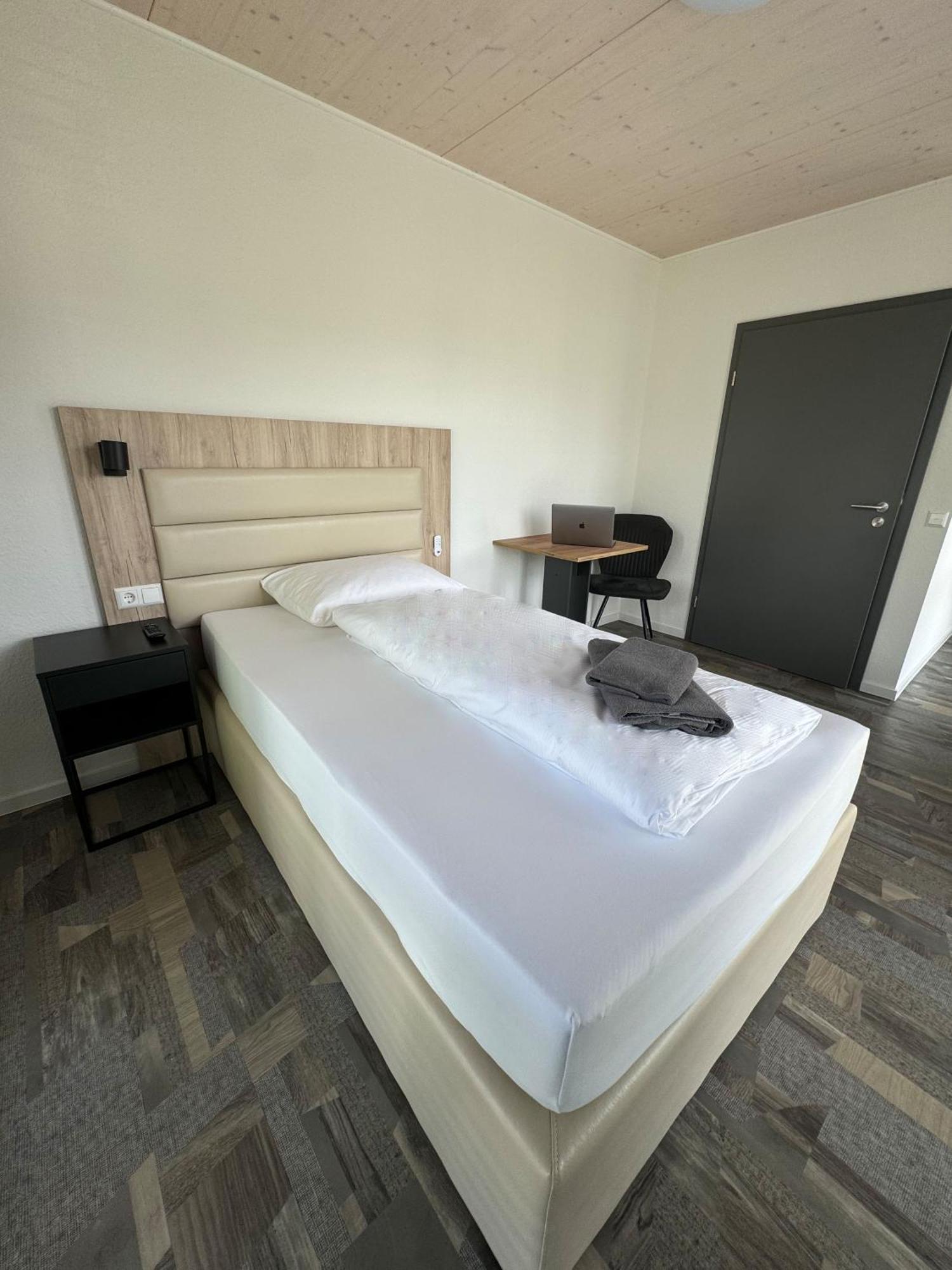 Hotel Lijo, Bei Basel Steinen  Εξωτερικό φωτογραφία
